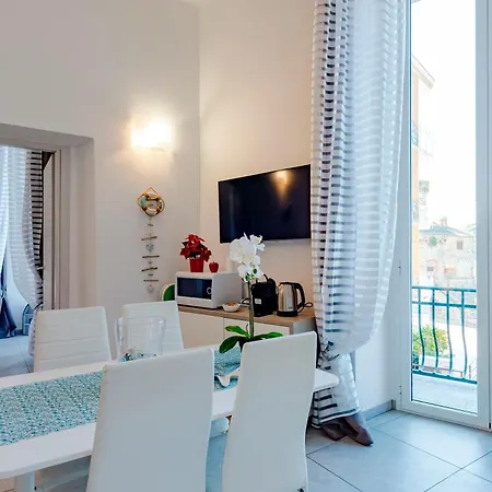 Gold, Sea View, With Private Garage Lejlighed Rapallo