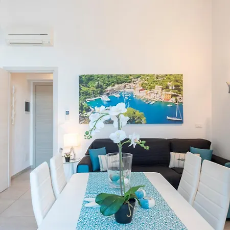 Gold, Sea View, With Private Garage * Rapallo