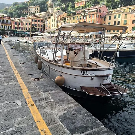 Lejlighed Gold, Sea View, With Private Garage Rapallo
